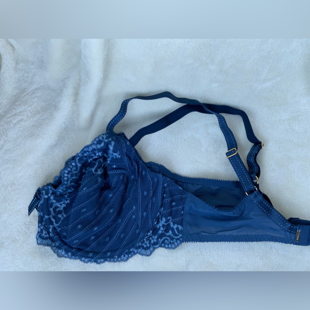 Chantelle Rive Gauche Side Support Bra 36D,Danube Blue/Mist - Picture 3 of 8